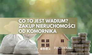Dwa worki z pieniędzmi, drewniany domek i stos monet. Co to jest wadium przy zakupie nieruchomości od komornika?